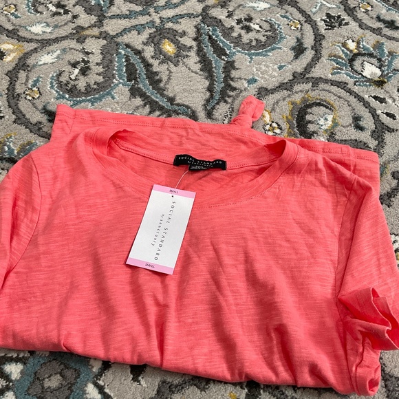 Bundle of 2 Social Standard Knot Front T-Shirts, NWT, Size S - Picture 5 of 12